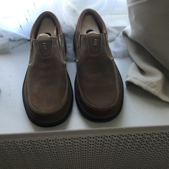 SKECHERS Men’s Leather Loafers…new in box. (Extra wide fit) - Picture 7 of 12